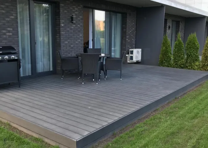 J4 Apartment With Terrace